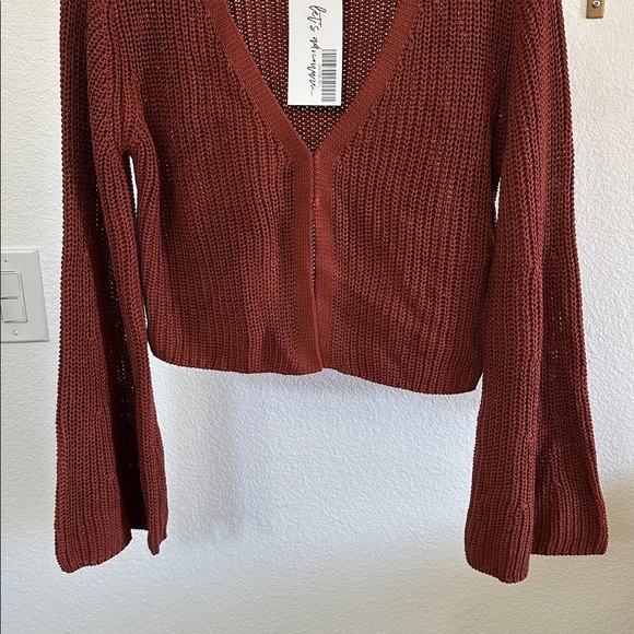 12th Tribe Rust Knit Bell Sleeves Cropped Sweater - Picture 3 of 9